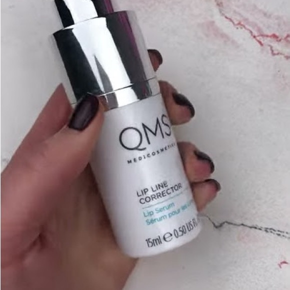 NEW - QMS MEDICOSMETICS
Lip Line Corrector - Picture 3 of 5